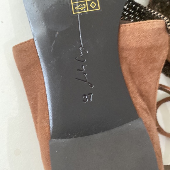 ❌SOLD❌Lola Cruz Brown Suede Rhinestone Studded Sandal💛🖤💛 - Picture 10 of 12